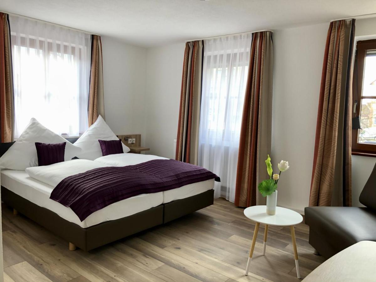 A Lotus Hotel Böblingen Dış mekan fotoğraf